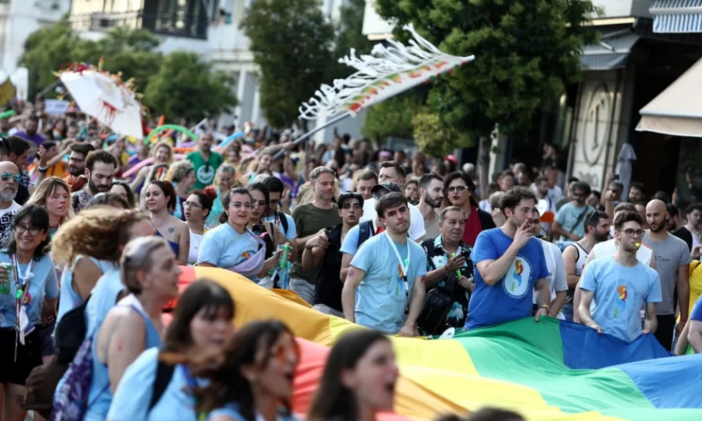 Θεσσαλονίκη: Με χορό και τραγούδι έκλεισε το πρώτο EuroPride που διοργανώθηκε στην Ελλάδα (Βίντεο-Εικόνες)